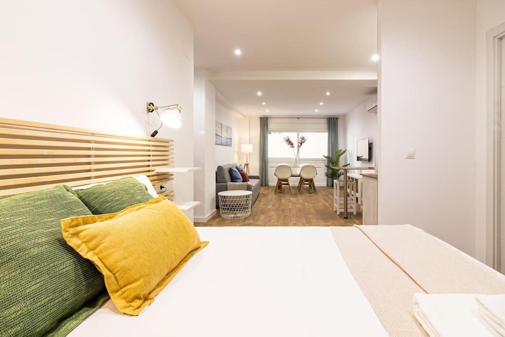 Malagueta Apartments Málaga Extérieur photo